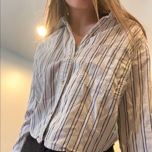 Blue and white striped button up crop top!